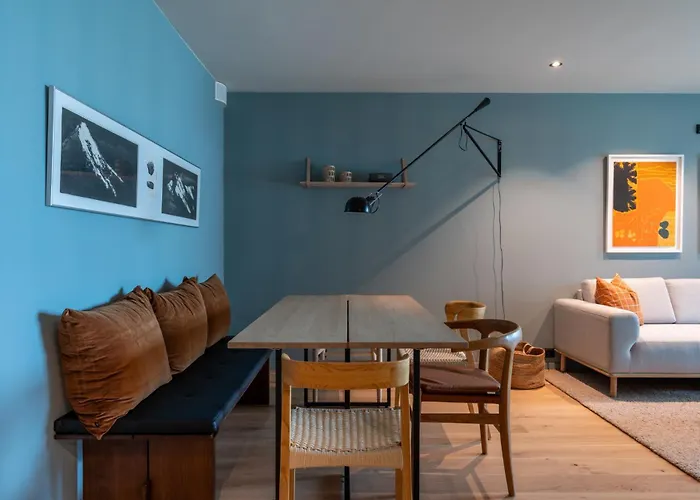 Modern Close To